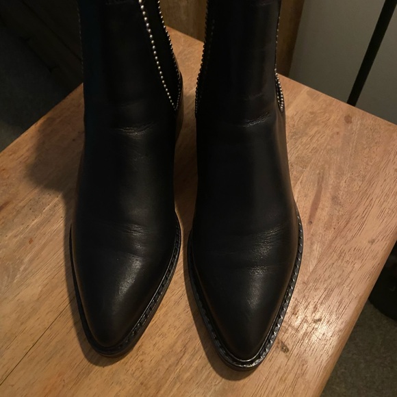 Worn only a co of times Coach Boots - Picture 4 of 5